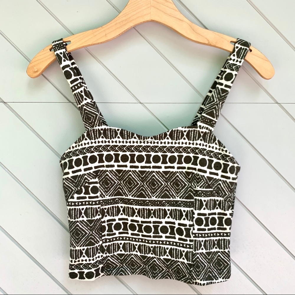 NWOT Brandy Melville Joni Top